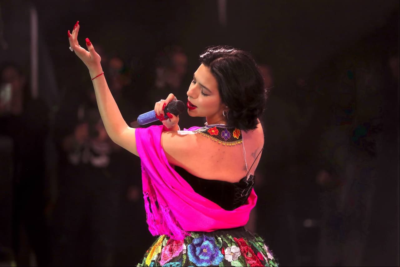 Ángela Aguilar es una de las 50 mejores artistas femeninas de todos los tiempos. Esta es la lista que lo comprueba