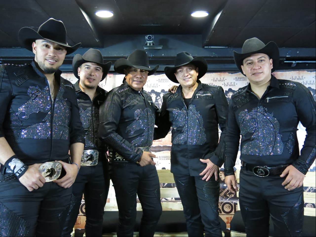 Bronco ofrecería un concierto ese sábado en la metrópoli fronteriza; sin embargo, se pospuso. Los gruperos condenaron los hechos y pidieron a las autoridades una respuesta por este lamentable hecho.