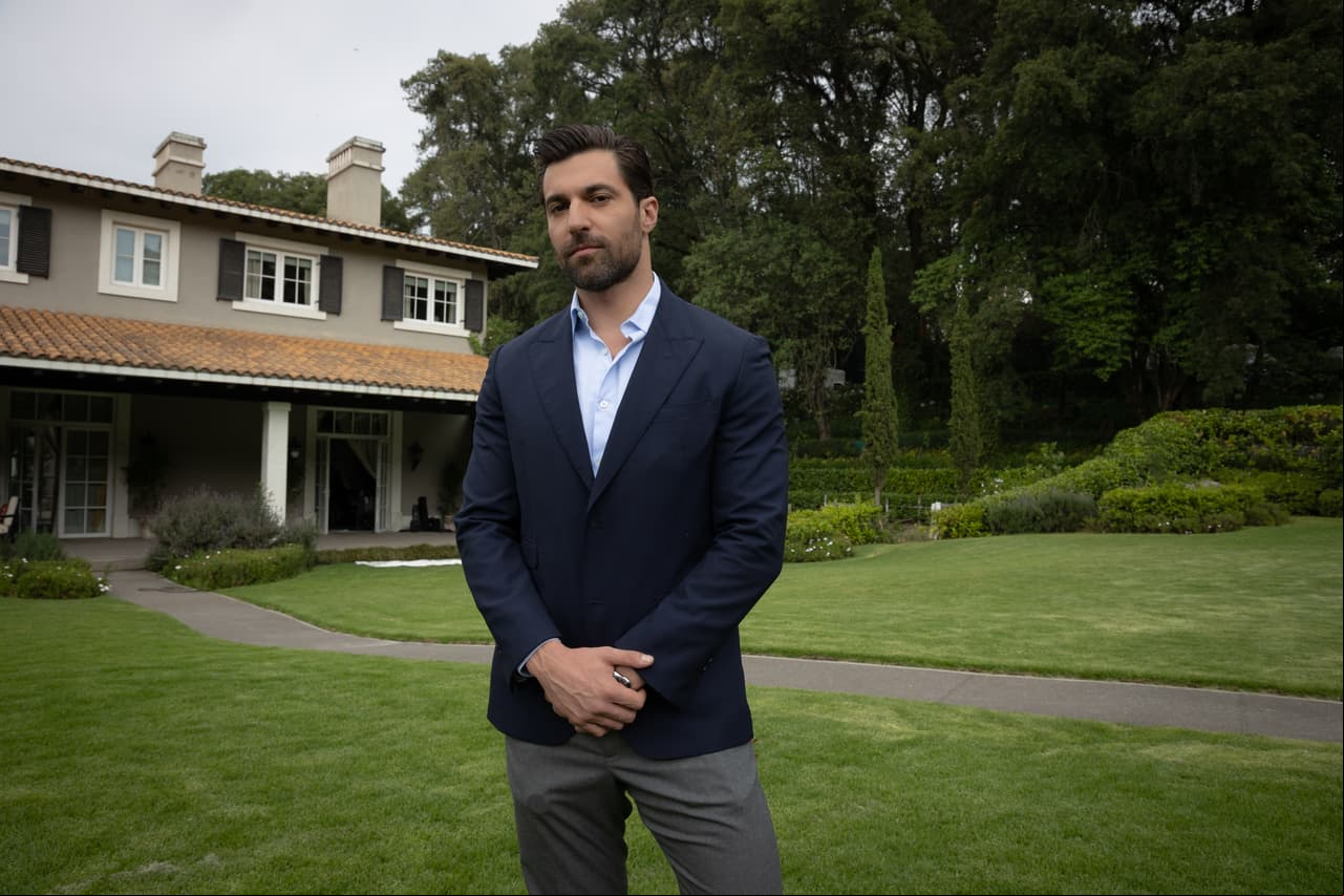 Osvaldo de León será el protagonista del melodrama, donde compartirá créditos con Livia Brito.