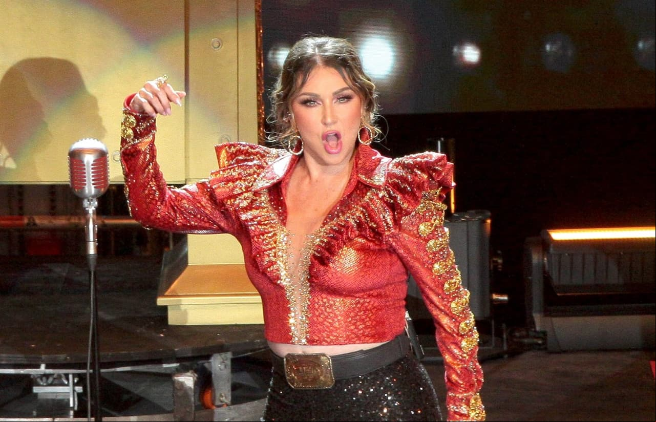 Alicia Villarreal rompe el silencio y dice cómo fue la agresión que sufrió de su exesposo Cruz Martínez 