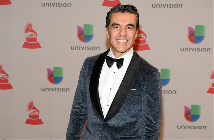 Adrián Uribe es un conquistador